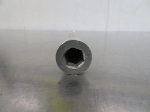 EB926 2014 14 KAWASAKI NINJA 1000 ABS FRONT AXLE SHAFT BOLT - Picture 1 of 5