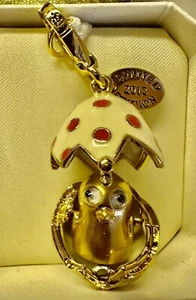 NUEVO SIN ETIQUETAS RARO ENCANTO DE HUEVO MANCHADO JUICY COUTURE 2012 RECIÉN ECLOSIONADO - Imagen 1 de 6