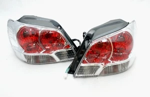 Juego de luces traseras de señal trasera Mitsubishi Outlander izquierda y derecha 2002-2005. - Imagen 1 de 2