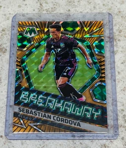 SEBASTIAN CORDOVA ~ 2021-22 Mosaic FIFA Breakaway #22 Orange Fluorescent Prizm - Picture 1 of 3