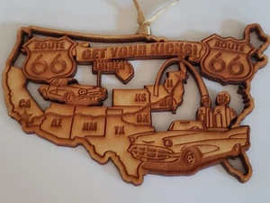 Adorno de madera mapa de EE. UU. Get Your Kicks on ROUTE 66 - Imagen 1 de 3