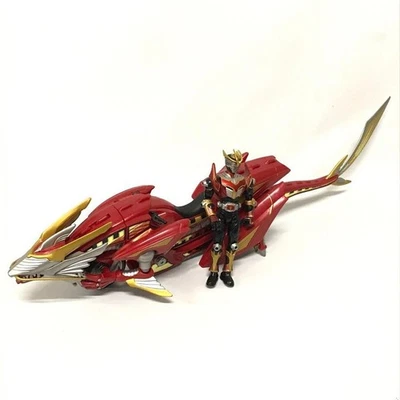 Bandai Masked Kamen Rider Dragon Knight S.H.Figuarts Ryuki Survive & Dragranzer Foto 1 de 4