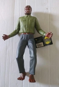 Wolfman Hamilton Gifts 1991 Universal Monsters Spielzeug große 14" Actionfigur - Bild 1 von 9