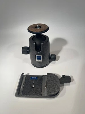 Gitzo G1377M Magnesium Ball Head & G1385 Quick Release Set - Image 1 of 4