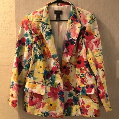 Women’s Blazer/jacket By iNVESTMENTS - Image 1 of 4