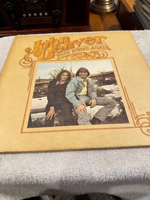 John Denver - Back Home Again - Vinyl LP - GOOD CONDITION WITH DUST SLEEVE!! - Image 1 of 2