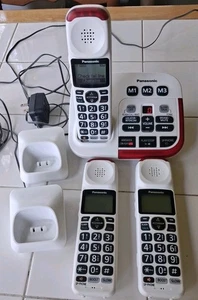 Panasonic KX-TGM420 Amplified Cordless Phone 3 Handsets Answering Machine - Picture 1 of 6