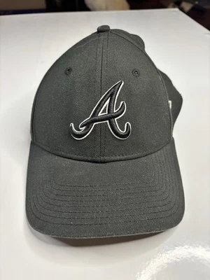 Gorra New Era Atlanta Braves ajustada talla S/M negra 59fifty MLB Alt Tomahawk Foto 1 de 4