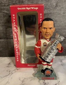 STEVE YZERMAN MEN OF THE ICE 2002 STANLEY CUP BOBBLEHEAD DETROIT RED WINGS - Picture 1 of 11
