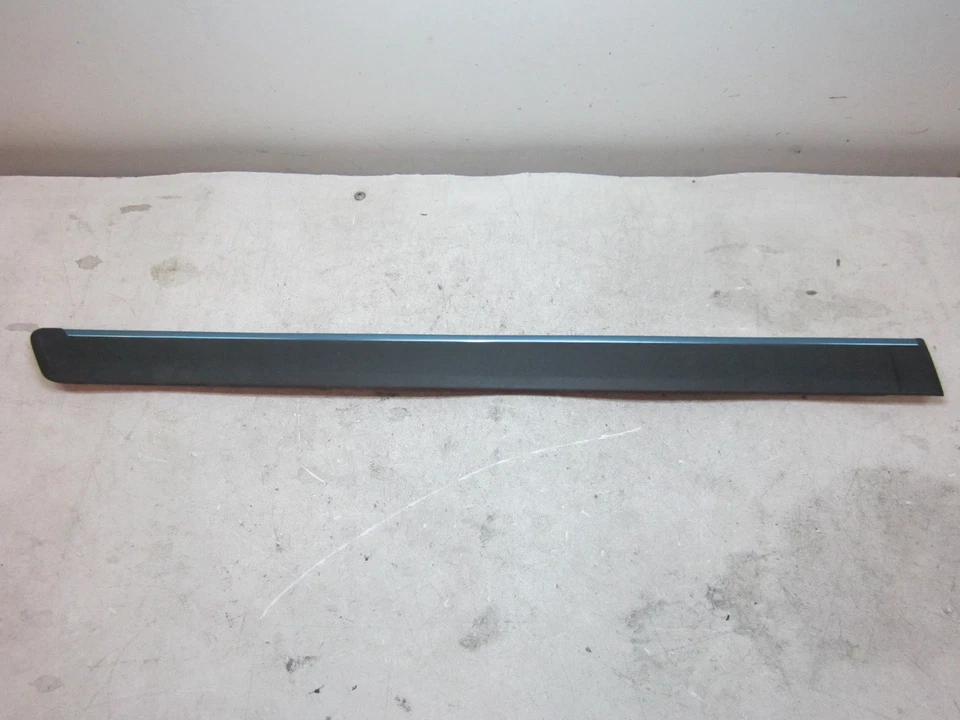 nn70839 Volvo S80 2000 2001 2002 2004 2005 2006 moldura trasera cromada OEM Foto 1 de 4