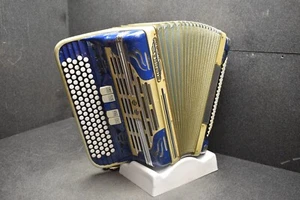 Accordiola 4 Chörig Musette 120 Bässe B-Griff #140 - Bild 1 von 22