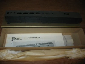 ROUNDHOUSE COMBINATION PASSENGER CAR KIT P83 HO SCALE MODEL TRAIN NEW - Picture 1 of 5
