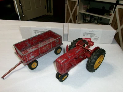 Agco Farm Toy Reuhl Massey Harris Ferguson 44 Tractor Vagón Heno Rack Kits Raro Foto 1 de 2