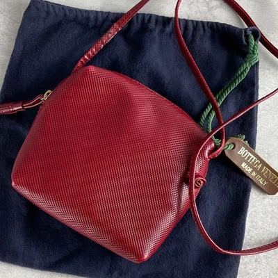 Bolso de hombro Bottega Veneta Nodini Marco Polo en cuero rojo para mujer de Japón Foto 1 de 4