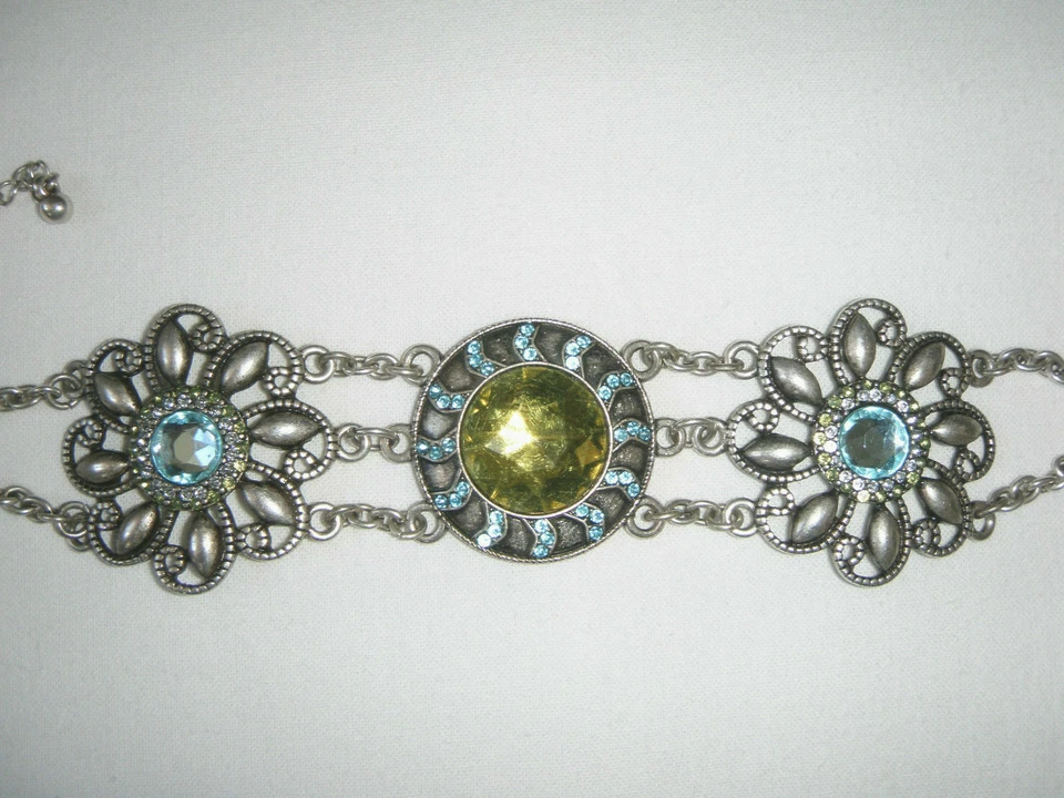 H&M Modeschmuck Armband Damenarmband Facettierten und Strass-Steinen Silber 24cm - Bild 1 von 4