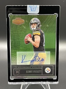 2022 Honors Kenny Pickett Auto RC /35 Green Prizm Rookie Encased Steelers - Picture 1 of 3