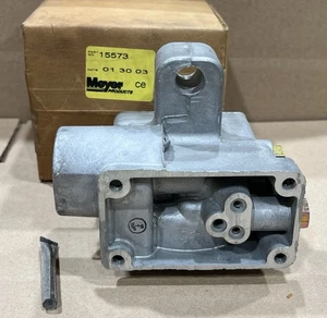 Conjunto de base y colador de bomba quitanieves Meyer 15573 original OEM E46 E47 E57 NUEVO DE STOCK - Imagen 1 de 8