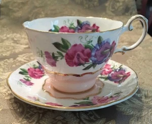 Paragon By Appointment Pink & Purple Sweet Pea Cup & Saucer Pale Pink “Apron” - Picture 1 of 9