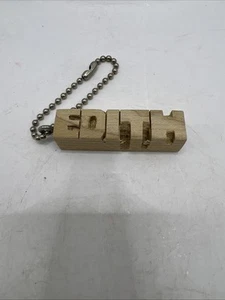 Vintage Schlüsselanhänger aus Holz - Name EDITH personalisiert - Bild 1 von 5