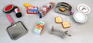 Barbie Size Tyco Kitchen Littles Toast Toaster Picnic Bread Milk Italian LOT - Picture 1 of 4
