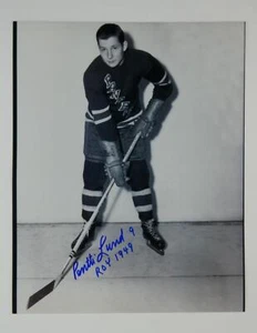Foto autografiada de 8x10 firmada por Pentti Lund de los New York Rangers ROY - Imagen 1 de 2