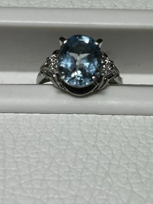 PLATINO Pt900 TOPACIO AZUL OVALADO 2,69 quilates y DIAMANTE NATURAL .05 Foto 1 de 4