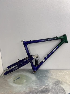 Vintage Trek 9500 Full Suspension Carbon Fiber Mountain Bike Frame 19.5” 90s MTB - Image 1 of 4