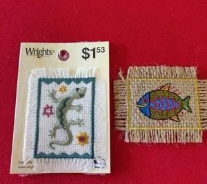 Lot of 2 Patches Wrights Iron On Patches Gecko and Fish Jute Boarders - Picture 1 of 11