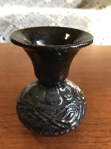 Vintage Studio Pottery Vase Papua New Guinea KTU Pottery - Picture 1 of 4