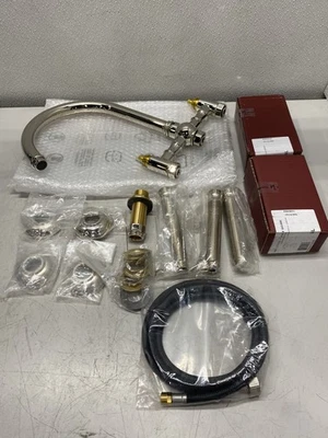 Grifo puente caño en C Rohl San Julio con spray lateral níquel pulido A1461XMWSPN-2 Foto 1 de 4