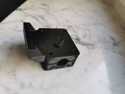 Garmin Zumo XT/XT2 Diebstahlsicherung/Lock/ Anti-theft protection - Bild 1 von 3