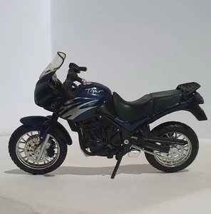 Maisto 1:18 TRIUMPH TIGER Motorcycle, Diecast metal - Picture 1 of 5