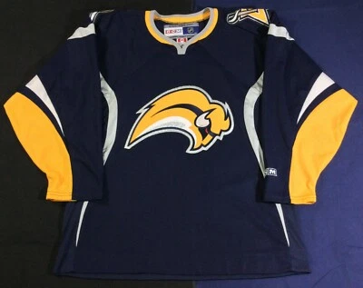 Buffalo Sabres Hockey-NHL CCM Jersey SizeM - Image 1 of 4
