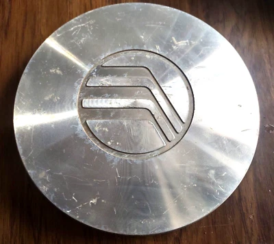 Tapa central Mercury Grand Marquis 98-02 número de pieza F6DC 1A096 EA FC-17 Foto 1 de 4