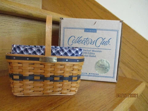 Longaberger JW Miniature Market Basket Set signed Wendy L *shipping included!* Cover