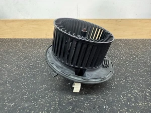 2007-2013 BMW 335xi 335i 328i 328xi E90 E92 A/C Fan Heater Blower W/ Regulator - Picture 1 of 8