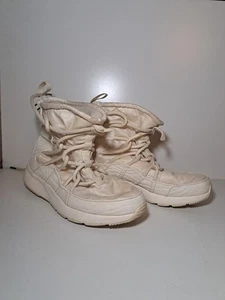 Nike Tanjun High Rise Phantom A00355-003 Women’s 8 Boots Off White Insulated - Picture 1 of 11