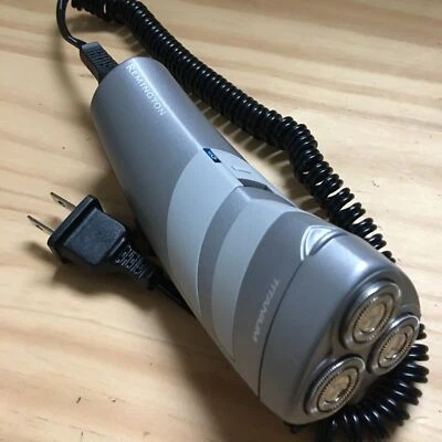 Recortadora de afeitar Remington Titanium R 450 funciona muy bien Foto 1 de 3