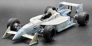 JAQCUES VILLANUEVE 1995 INDY CAR CHAMPION 1/24 CUSTOM BUILT INDY CAR MODEL - Picture 1 of 7