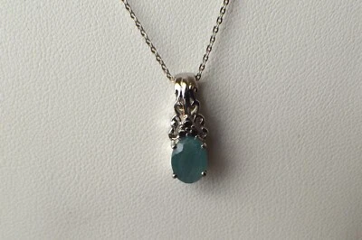 Colgante de diamante verde/grandidierita de 1,35 quilates y cadena de 20" platino sobre plata fina Foto 1 de 4