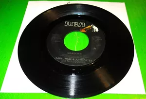 Daryl Hall & John Oats, Maneater / Delayed Reaction - Picture 1 of 1