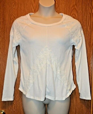 Camisa de manga larga It's Our Time con acento de encaje marfil para mujer talla grande NUEVA CON ETIQUETAS NUEVA Foto 1 de 2