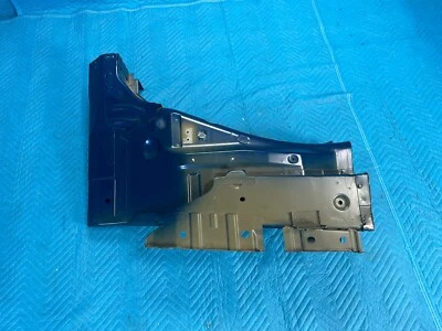 Nissan Titan XD 5.0L Diesel Front Fender Apron Passenger's Side CUT 2016-2019 OE - Image 1 of 4