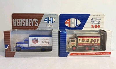 Lote AHL de un Hershey's Peterbuilt 260 y un Almond Joy Mack CJ *1/64* Die Cast Foto 1 de 4