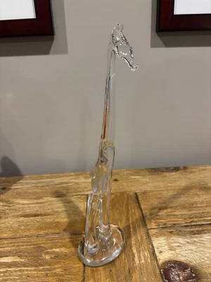 Jirafa de vidrio Heisey cristal transparente 11 1/2" de alto cabeza girada Foto 1 de 4