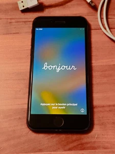 iPhone 8 64gb Unlocked FOR SALE - Photo 1 sur 3