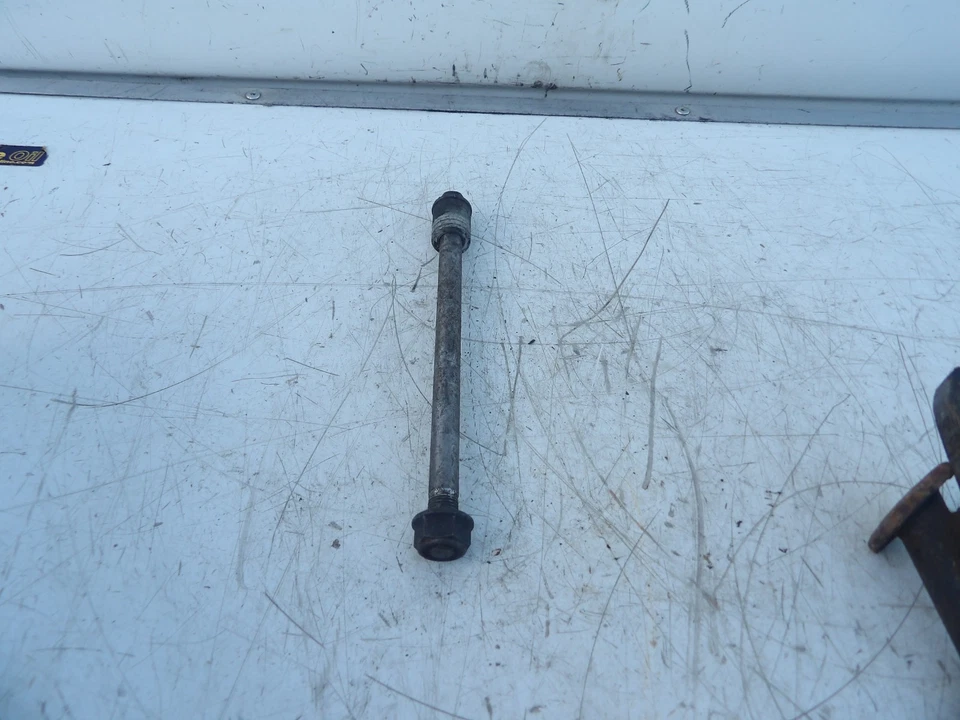 Husillo delantero honda mtx 80 Foto 1 de 1