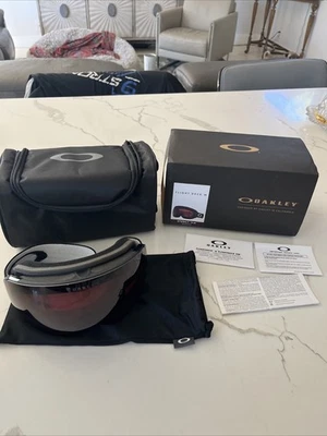 Oakley Flight Deck M Snow Goggles w/ Prizm Garnet Lens BRAND NEW!!! - Image 1 of 4