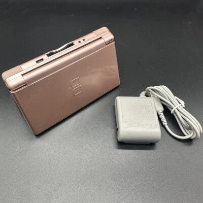 Consola Nintendo DS Lite GBA sin región usada RANGO A/B/C con cargador Foto 1 de 2