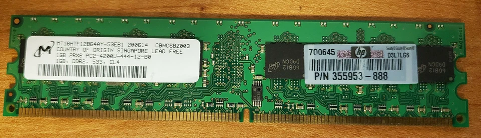 1 GB RAM stick for desktop computers (DDR2, PC-4200U, Micron) - Image 1 of 1